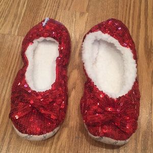 Snoozies Medium Adult Slippers